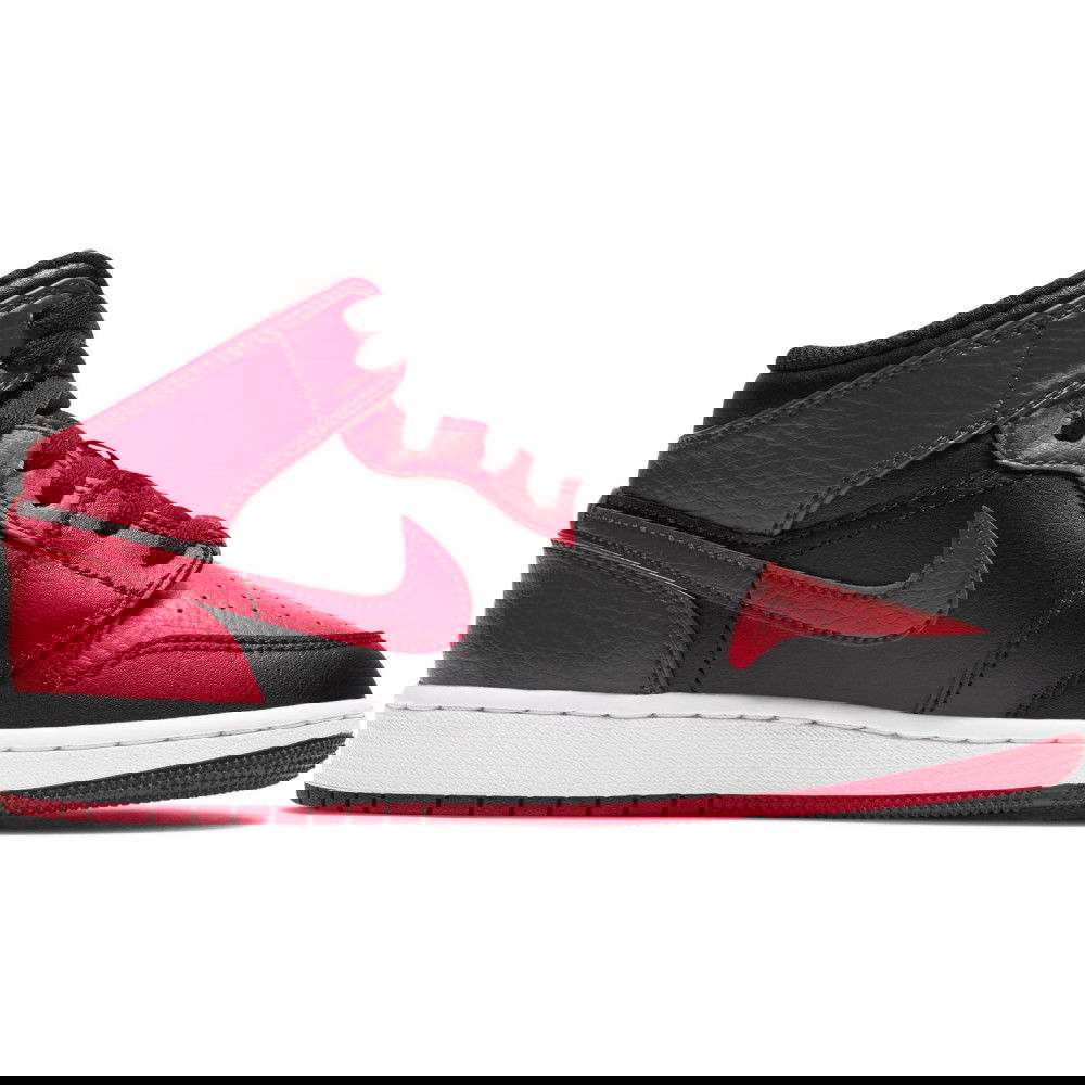 air jordan 1 mid gym red black toe