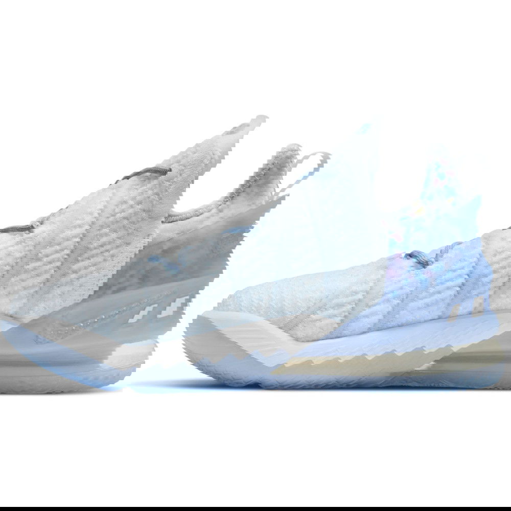 lebron 18 play the future