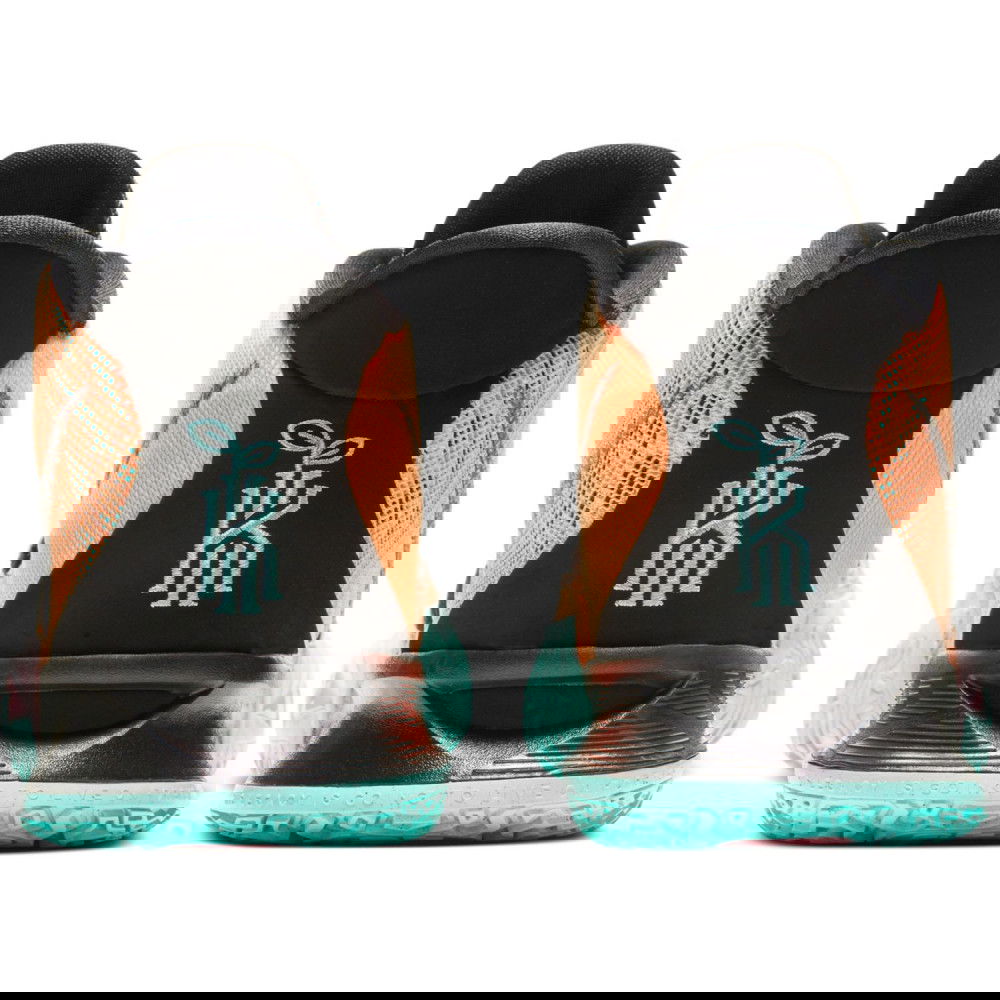 kyrie 7 play for the future