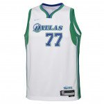 Color White of the product Maillot NBA Enfant Luka Doncic Dallas Mavericks Nike...