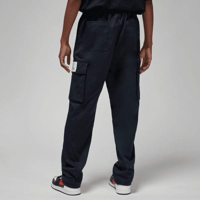 Pantalon Jordan Essentials black/sail image n°2
