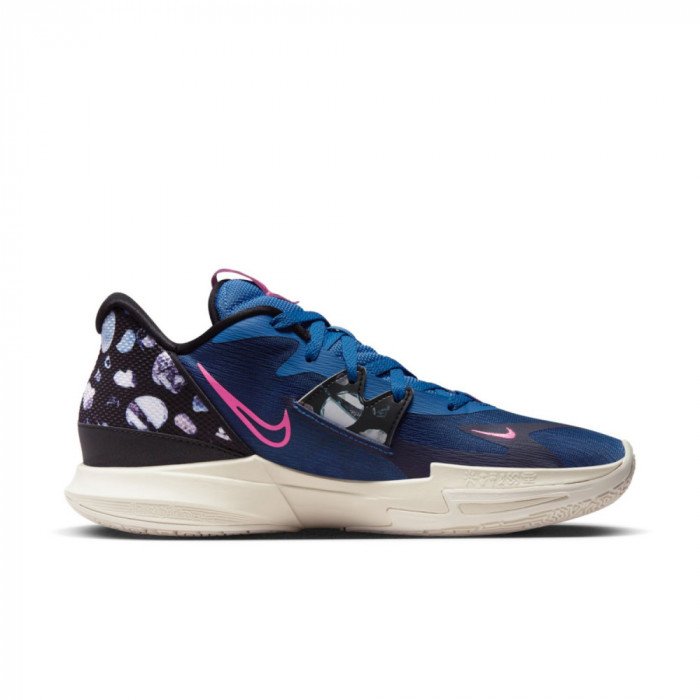 Nike Kyrie Low 5 We Fly To Defy image n°2