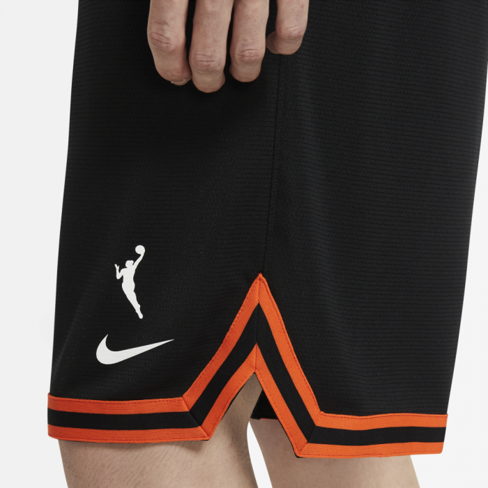 Short WNBA Team 13 Nike Courtside black/brilliant ornge/white image n°2