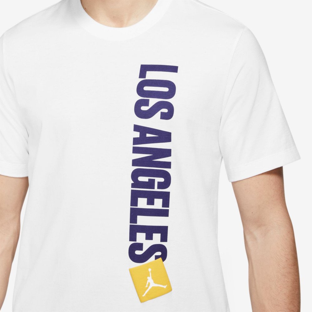 Los Angeles Lakers Essential Men's Nike NBA T-Shirt