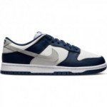 Color Blue of the product Nike Dunk Low Midnight Navy