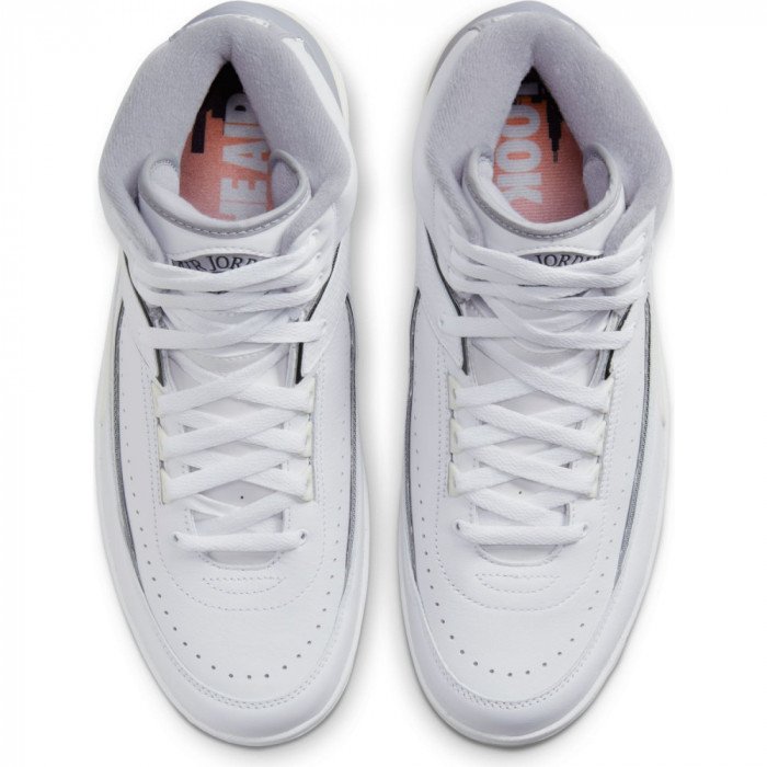 Air Jordan 2 Retro White Cement image n°4