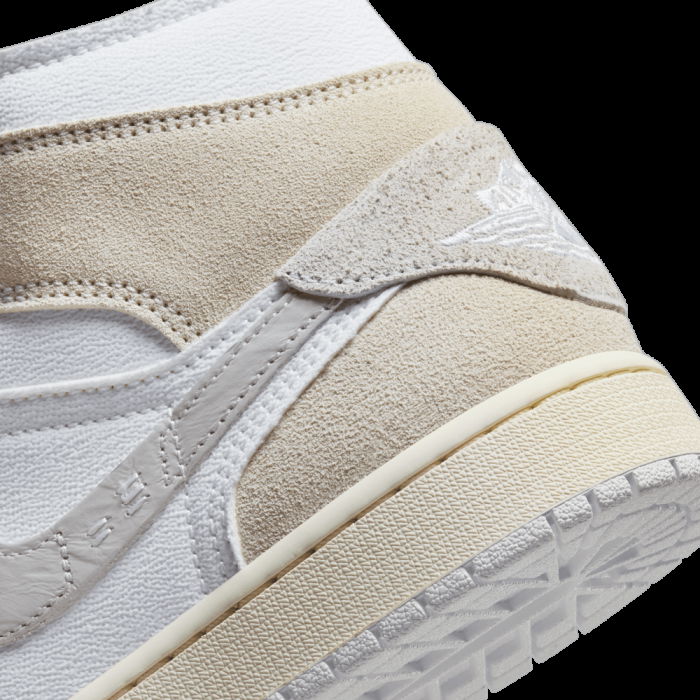 Air Jordan 1 Mid SE Inside Out image n°6