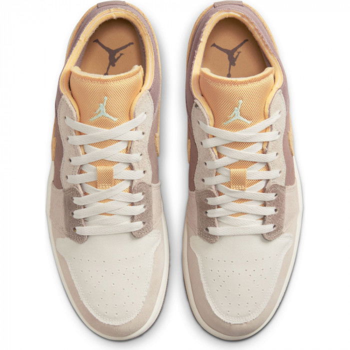 Air Jordan 1 Low SE Craft Taupe Haze image n°4