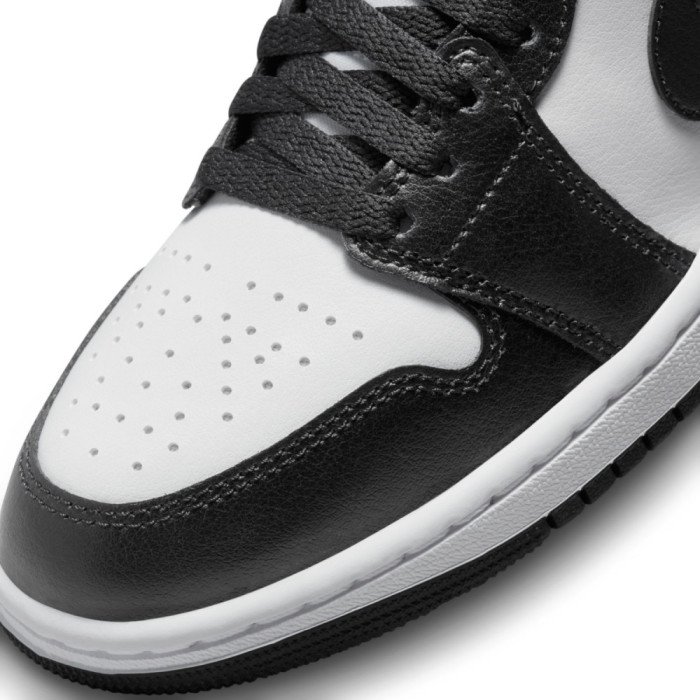 Air Jordan 1 Mid Black & White image n°10