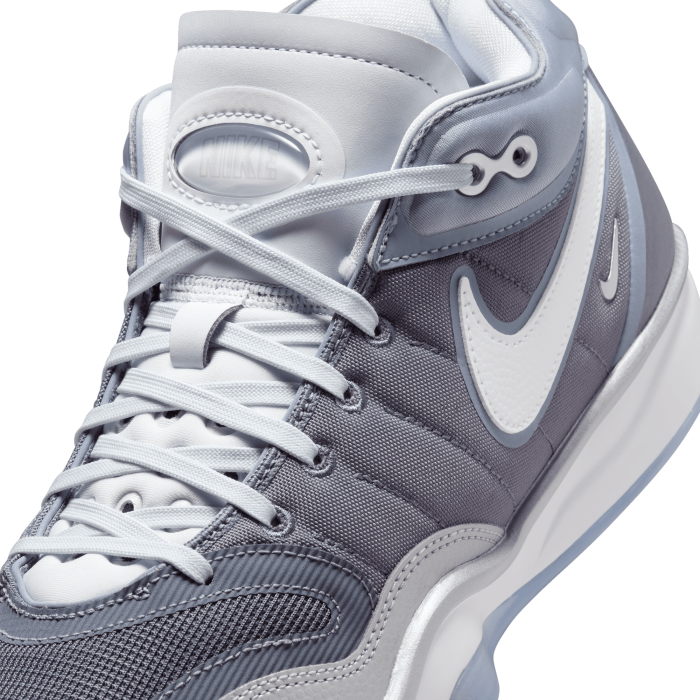 Nike G.T. Hustle 2 light carbon/white-football grey image n°5