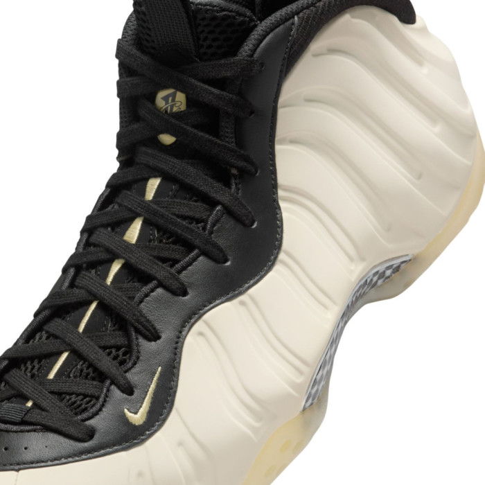 Nike Air Foamposite One Team Gold image n°10