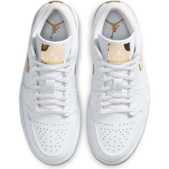 Air Jordan 1 Low SE Metallic Gold image n°4