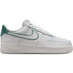 Color Blanc du produit Nike Air Force 1 '07 LV8 Low Resort and Sport