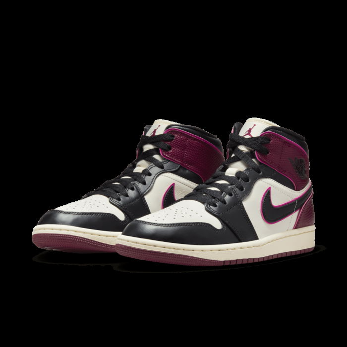 Air Jordan 1 Mid SE Bordeaux image n°5