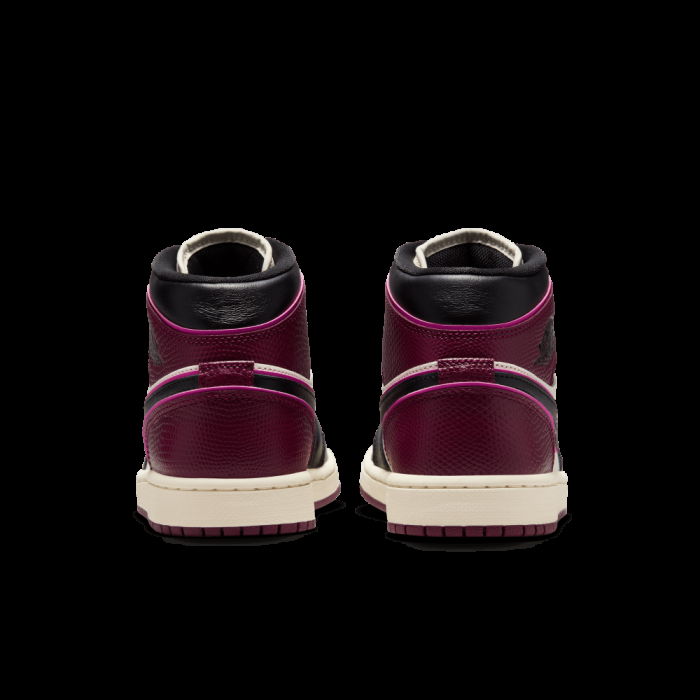 Air Jordan 1 Mid SE Bordeaux image n°4