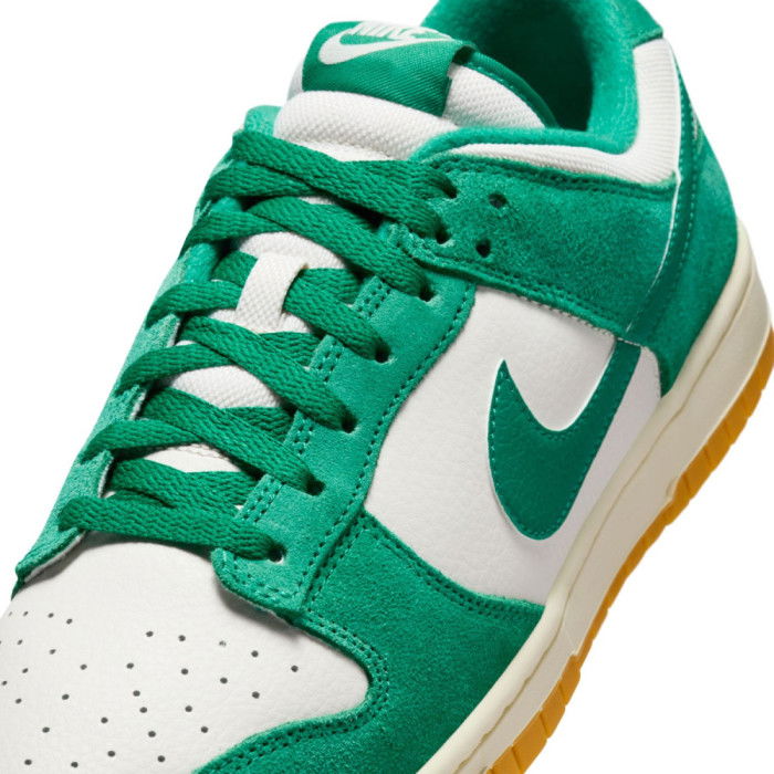 Nike Dunk Low SE Malachite Gum image n°9