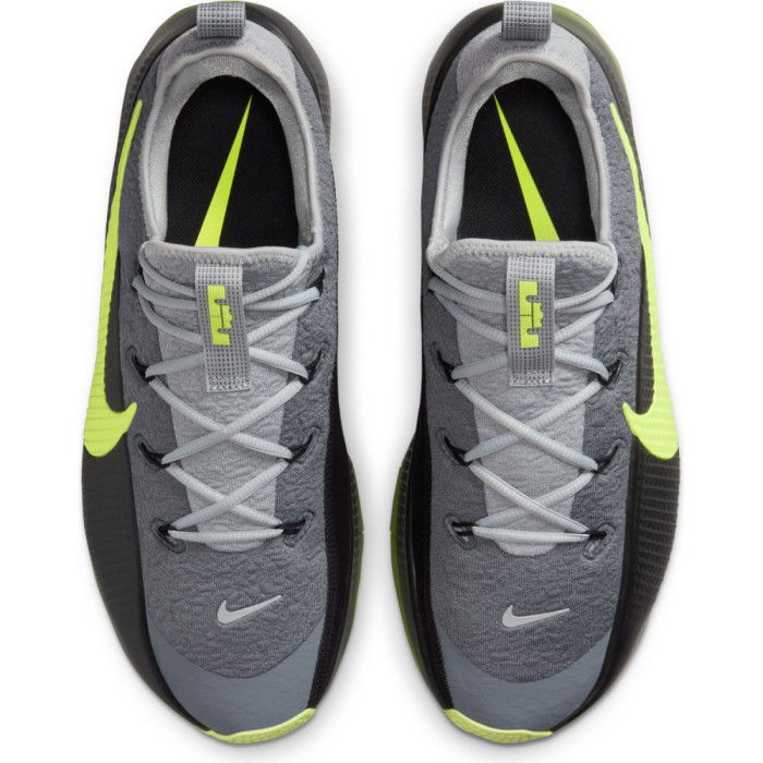 Nike Lebron TR 1 image n°4