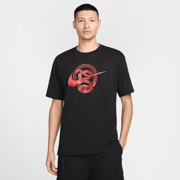 T-shirt Nike Sportswear black image n°2