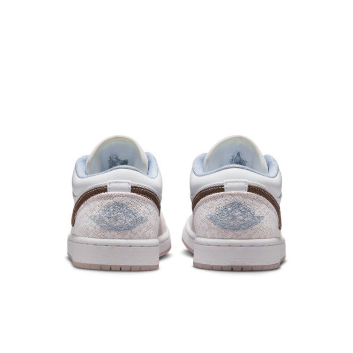 Air Jordan 1 Low ironstone soft pink