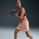 Culoarea roz a produsului Pantaloni scurți Nike Crossover pentru femei roz auriu