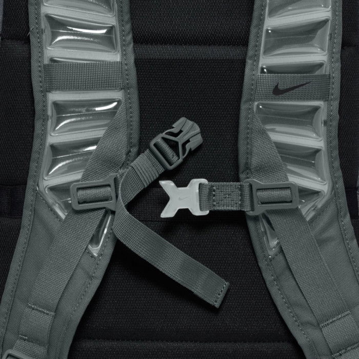 Sac à dos Nike Elite Varsity iron grey