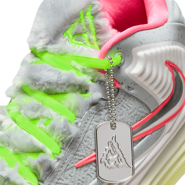 Nike Giannis Freak 7 SE Shapeshift Halloween Pack