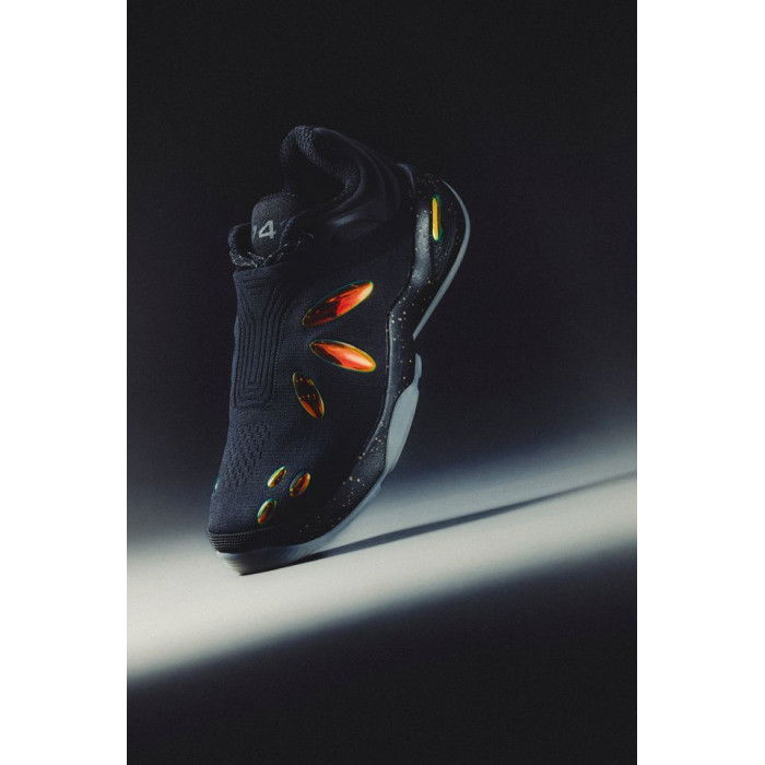 741 Rover Black Moon