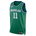 Color Vert du produit Maillot Nike NBA Kyrie Irving Dallas Mavericks...