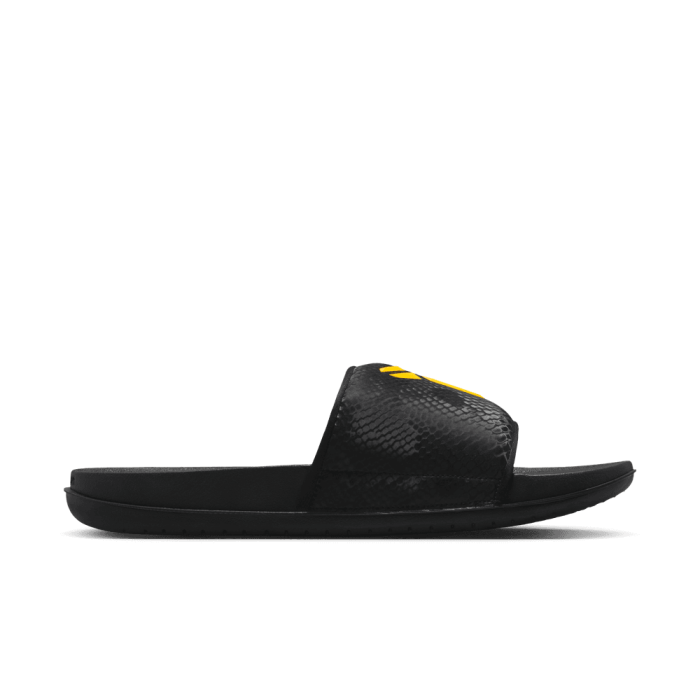 Claquettes Nike Kobe Offcourt Slide black gold