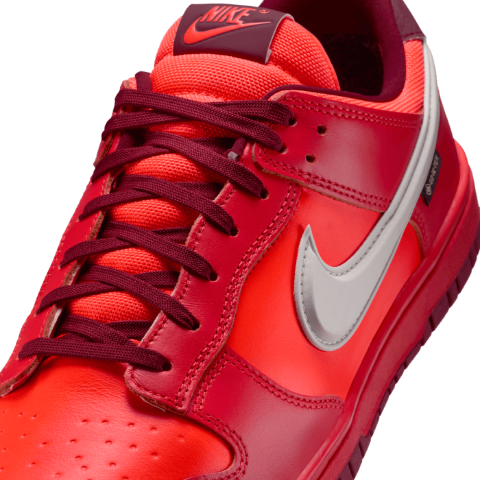 Nike Dunk Low Gore-tex total crimson/lt iron ore-lt crimson