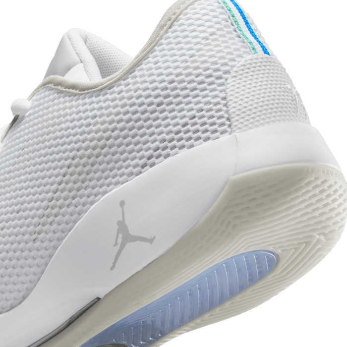 Jordan Luka.77 V2 Love Letter