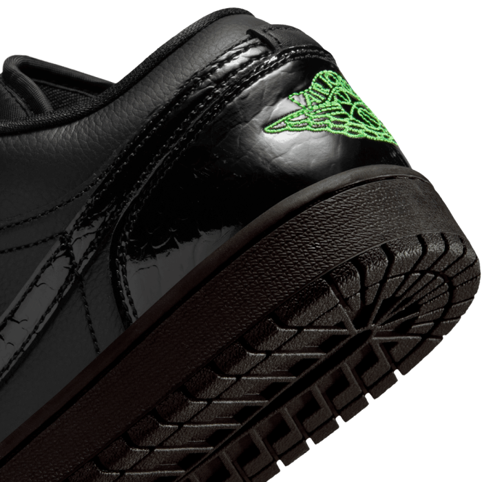 Air Jordan 1 Low Se black/scream green-black-black