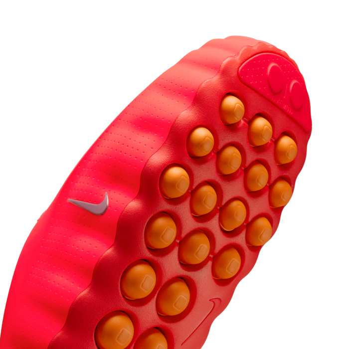 Nike Mind 001 solar red/chrome-hyper crimson-black