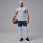 Color Gris du produit T-shirt de compression Jordan à manches courtes...