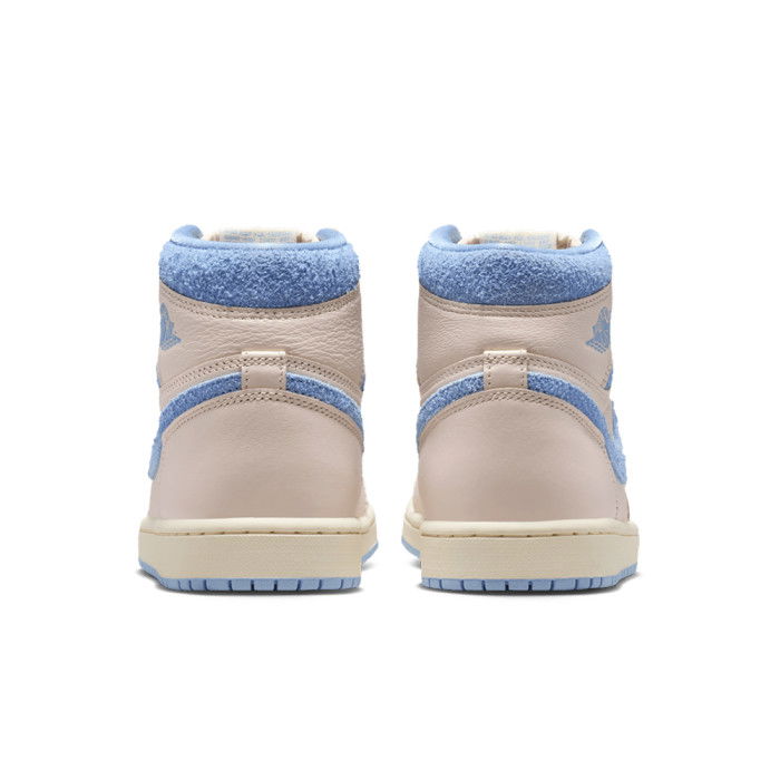 Air Jordan 1 Retro High OG Clips