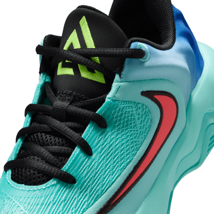 Nike Giannis Immortality 4 light aqua Enfants GS