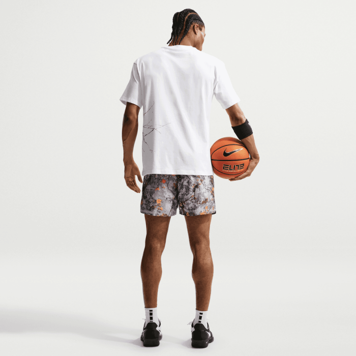T-shirt Nike GFX Basketball Flowers white