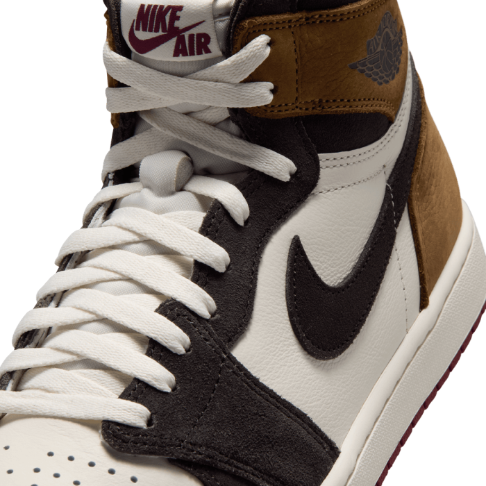 Air Jordan 1 Retro High OG Love Letter