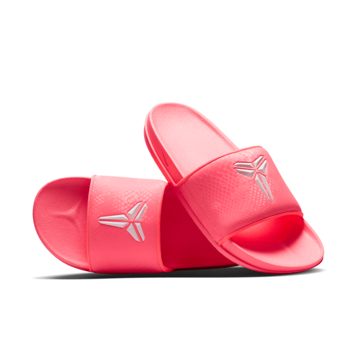 Claquettes Nike Kobe Offcourt hot punch