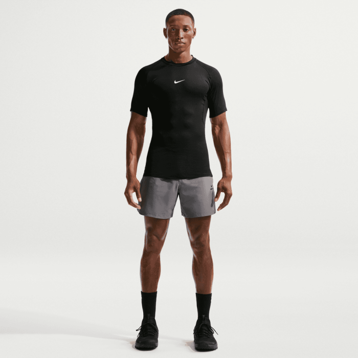 T-shirt Nike Pro manches courtes noir