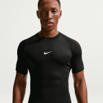 Color Noir du produit T-shirt Nike Pro manches courtes noir
