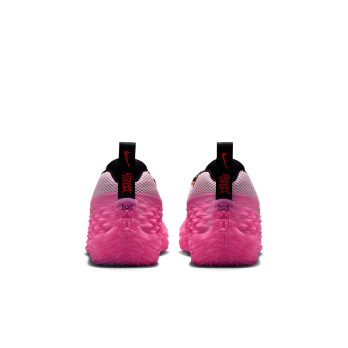 Nike S.t. Charge pink foam/soft yellow-pink spell