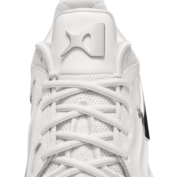 Nike A'two "white Label Lx" sail/metallic silver-black