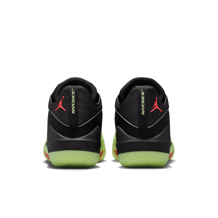 Jordan Triangle black/infrared 23