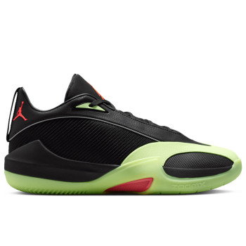 Jordan Triangle black/infrared 23