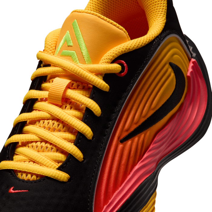 Nike Giannis Immortality 5 laser crimson/metallic silver