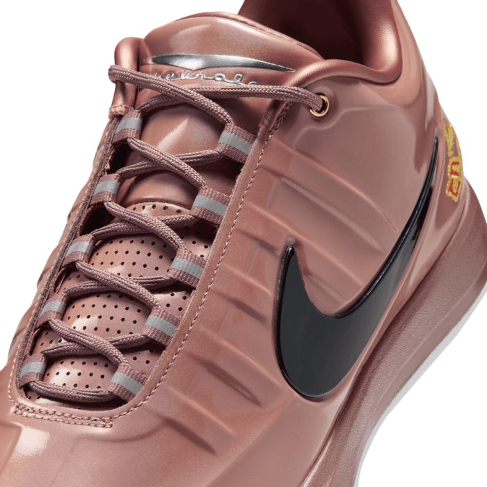 Nike Book 2 x Chevy