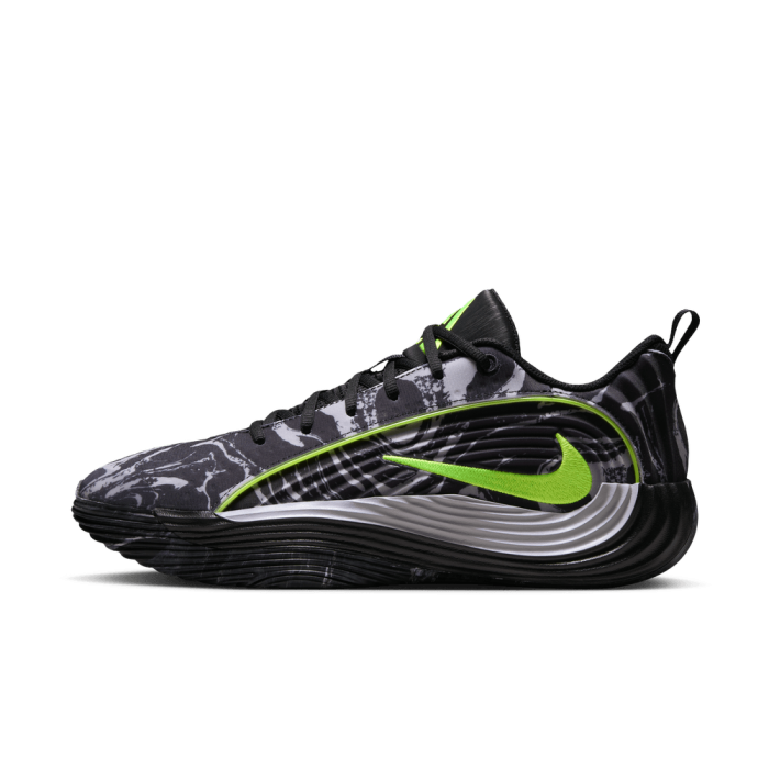 Nike Giannis Immortality 5 black/volt