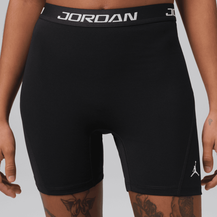 Short de compression pour femmes Jordan Sport Essentials black