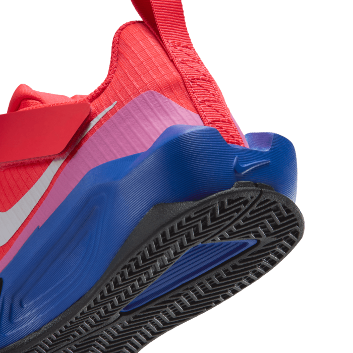 Nike S.t. Dynamite bright crimson/white-game royal-black